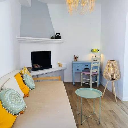 Kastrouna, With Private Heated Jacuzzi