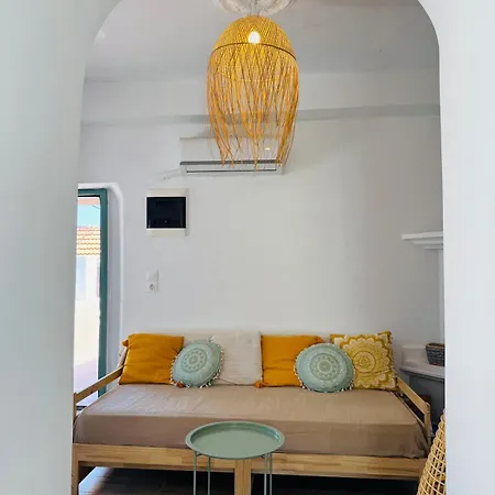 Kastrouna, With Private Heated Jacuzzi סימי