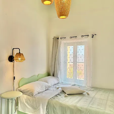 Appartamento Kastrouna, With Private Heated Jacuzzi *