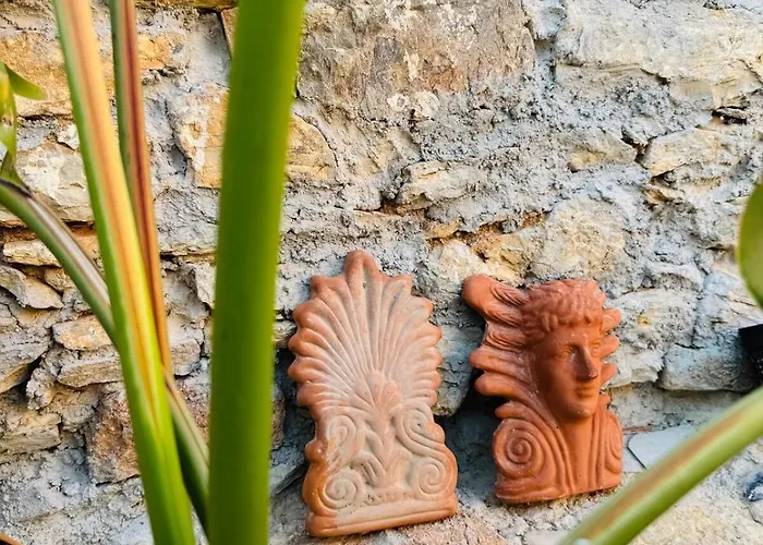 شقة Kastrouna, With Private Heated Jacuzzi